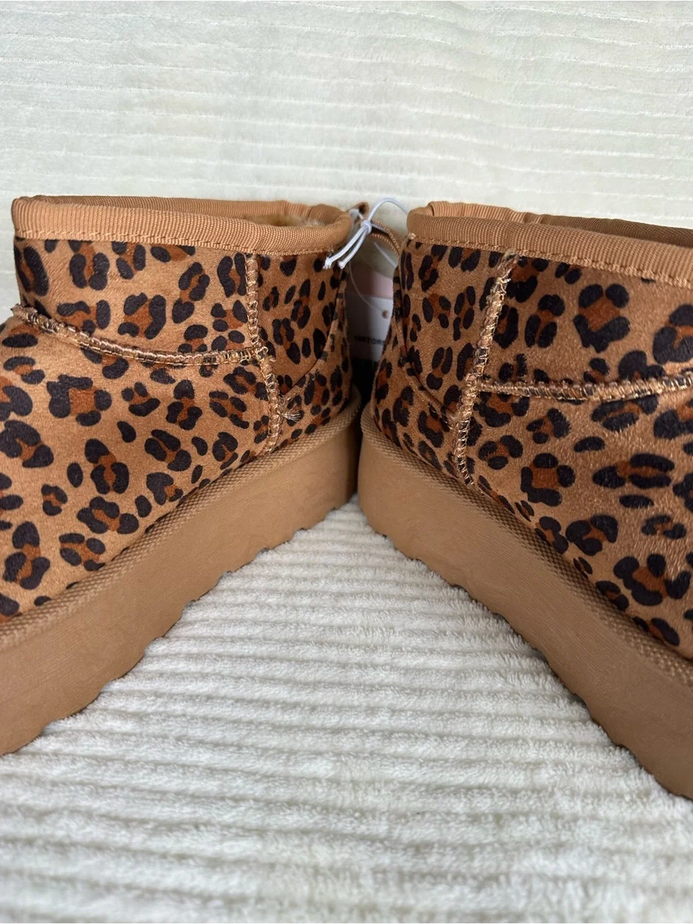 Olivia & Kate Little Girls Stormy Leopard Platform Booties NWT Size 1
